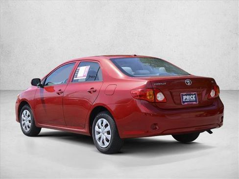 Used 2010 Toyota Corolla LE FWD image 7