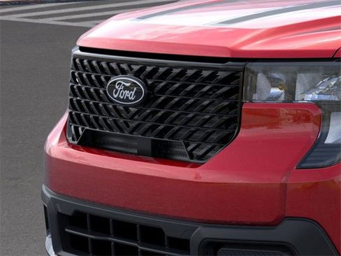 New 2025 Ford Maverick XLT w/ XLT Luxury Package image 18