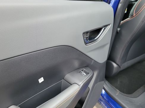 New 2025 Subaru Crosstrek 2.5i Limited image 11