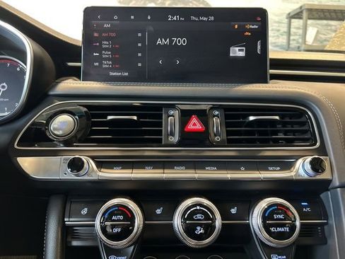 Used 2023 Genesis G70 2.0T AWD/4WD image 82