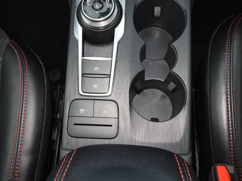 Used 2025 Ford Escape ST-Line FWD image 18