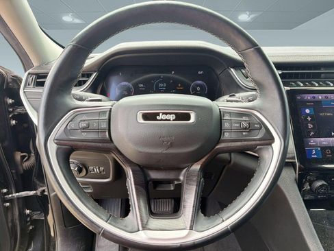 Used 2022 Jeep Grand Cherokee L Limited AWD/4WD image 15