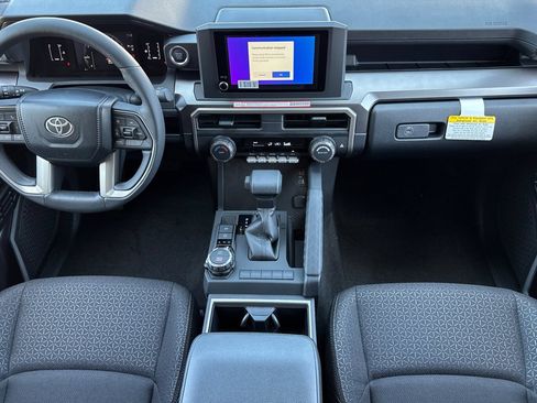New 2026 Toyota 4Runner SR5 AWD/4WD image 16