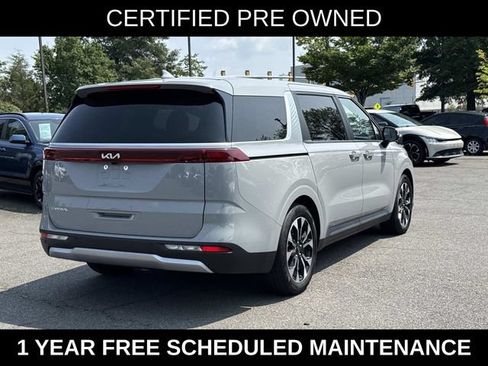 Used 2024 Kia Carnival EX FWD image 2