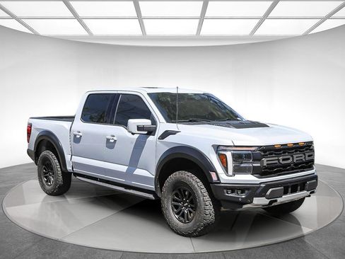 Used 2025 Ford F150 Raptor AWD/4WD image 5
