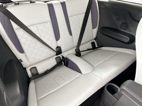 Certified 2025 MINI Cooper 2-Door Hardtop image 26