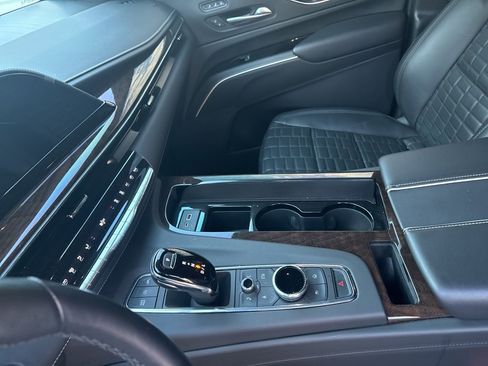 Certified 2023 Cadillac Escalade Sport Platinum w/ LPO, ONYX Package image 13