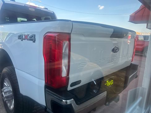 Used 2024 Ford F250 XLT w/ Camper Package image 4