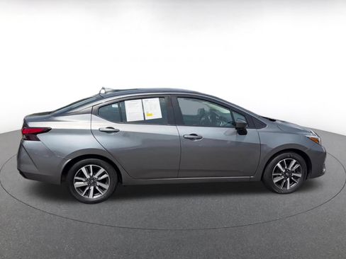 Used 2025 Nissan Versa SV FWD image 16