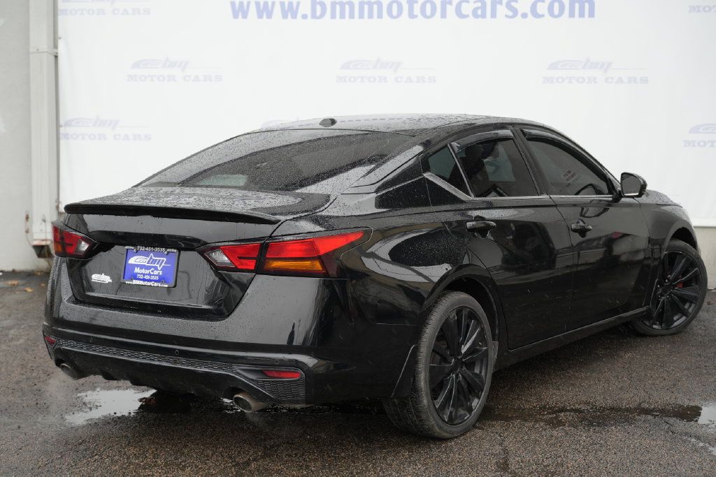 Used 2019 Nissan Altima 2.5 Platinum AWD/4WD image 3