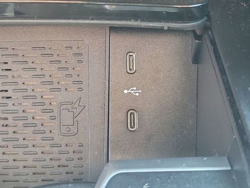 Used 2025 Mercedes-Benz GLE 350 4MATIC image 27