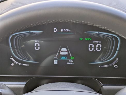 Used 2025 Kia Niro EX image 27