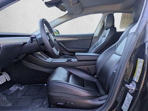 Used 2021 Tesla Model 3 Performance image 17