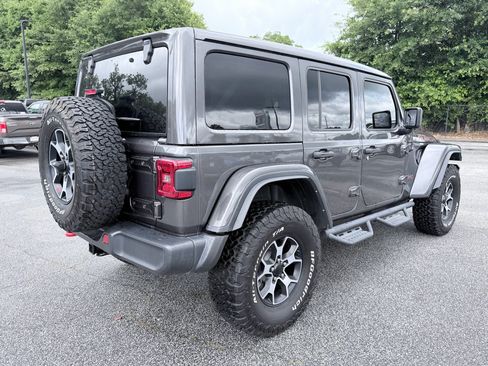 Used 2022 Jeep Wrangler Unlimited Rubicon w/ LED Lighting Group AWD/4WD image 7