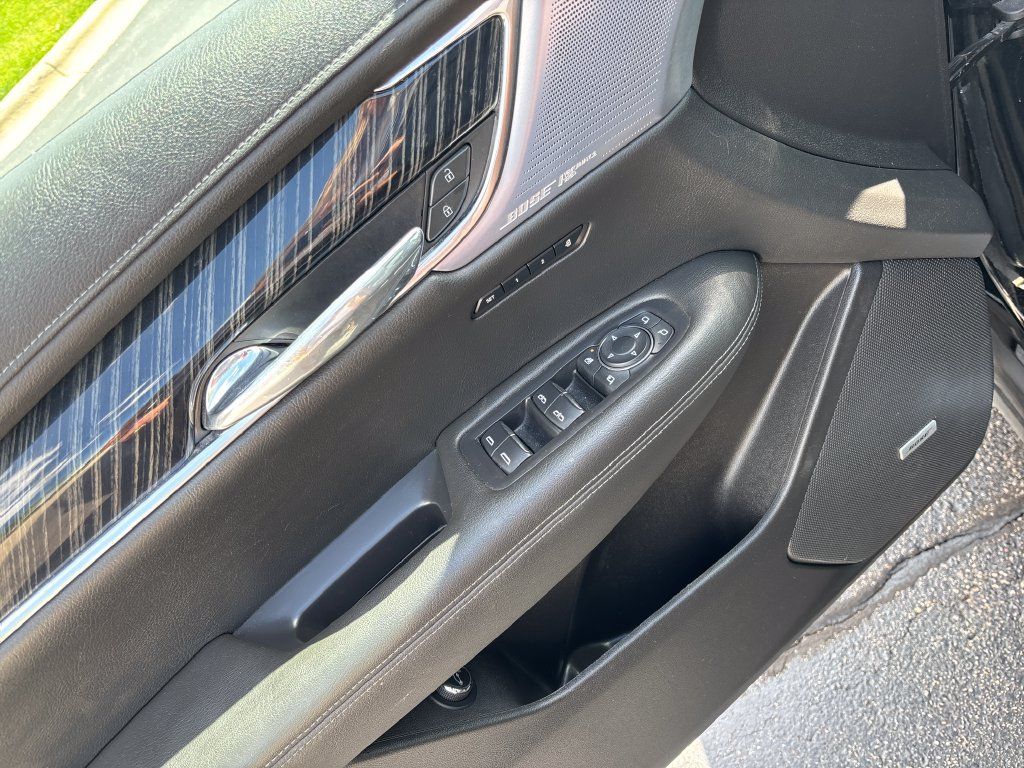 Certified 2023 Cadillac XT6 Premium Luxury AWD/4WD image 29