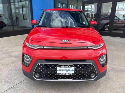 Used 2020 Kia Soul EX image 2