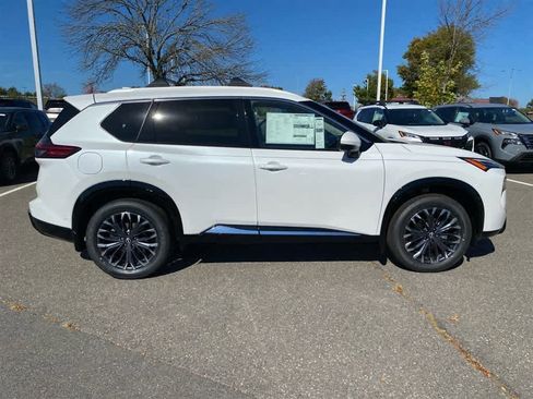 New 2026 Nissan Rogue Platinum w/ Platinum Premium Package image 8