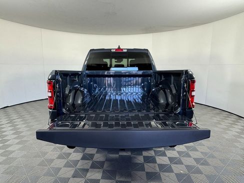 New 2026 RAM 1500 4x4 Crew Cab image 38