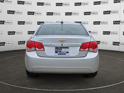 Used 2016 Chevrolet Cruze LS FWD image 5