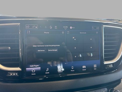 Used 2024 Chrysler Pacifica Touring-L FWD image 26