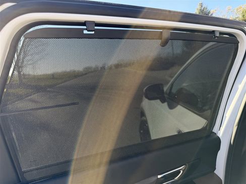 Used 2022 Kia Telluride SX w/ SX Prestige Package image 41