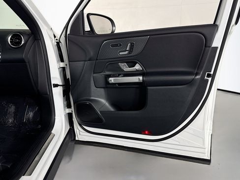 Certified 2026 Mercedes-Benz GLB 250 image 25