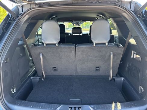 Used 2025 Ford Explorer ST-Line RWD image 25