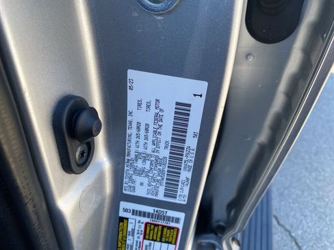 Used 2023 Toyota Tundra Platinum image 31