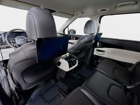 Certified 2024 Kia Carnival SX image 34
