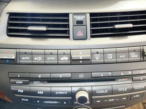 Used 2011 Honda Accord EX-L image 16