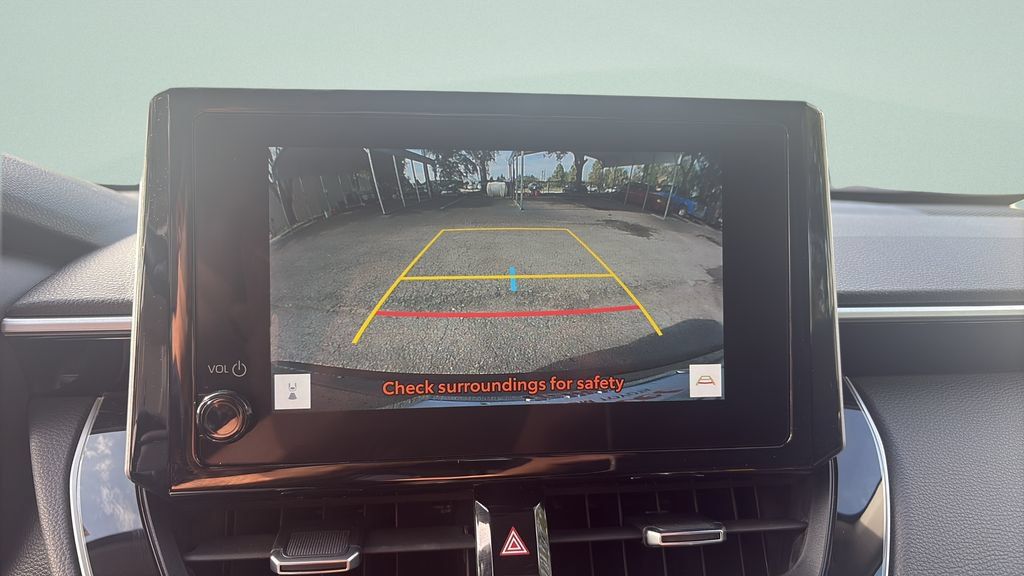 Used 2023 Toyota Corolla Cross XLE w/ Convenience Package FWD image 21