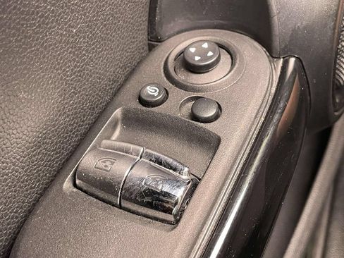 Used 2018 MINI Cooper S FWD image 28