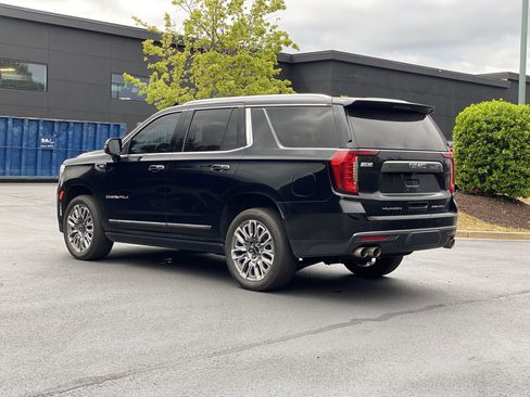 Used 2023 GMC Yukon Denali Ultimate AWD/4WD image 16