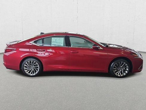 New 2025 Lexus ES 350 Ultra Luxury image 4