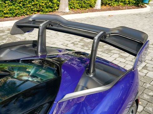 Used 2019 McLaren Senna image 50