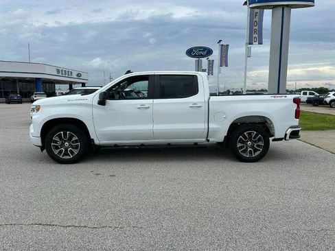 Used 2022 Chevrolet Silverado 1500 RST image 2