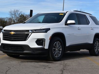 Used 2023 Chevrolet Traverse LT