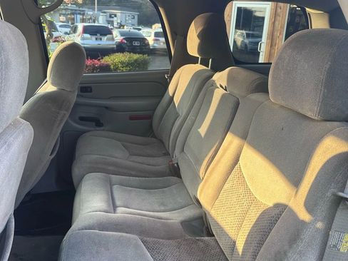 Used 2004 Chevrolet Tahoe LS image 18