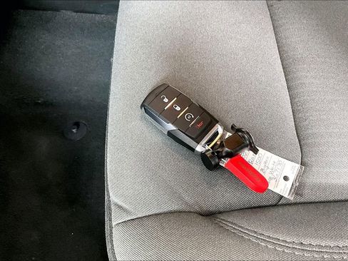 Used 2022 RAM 1500 Lone Star image 10