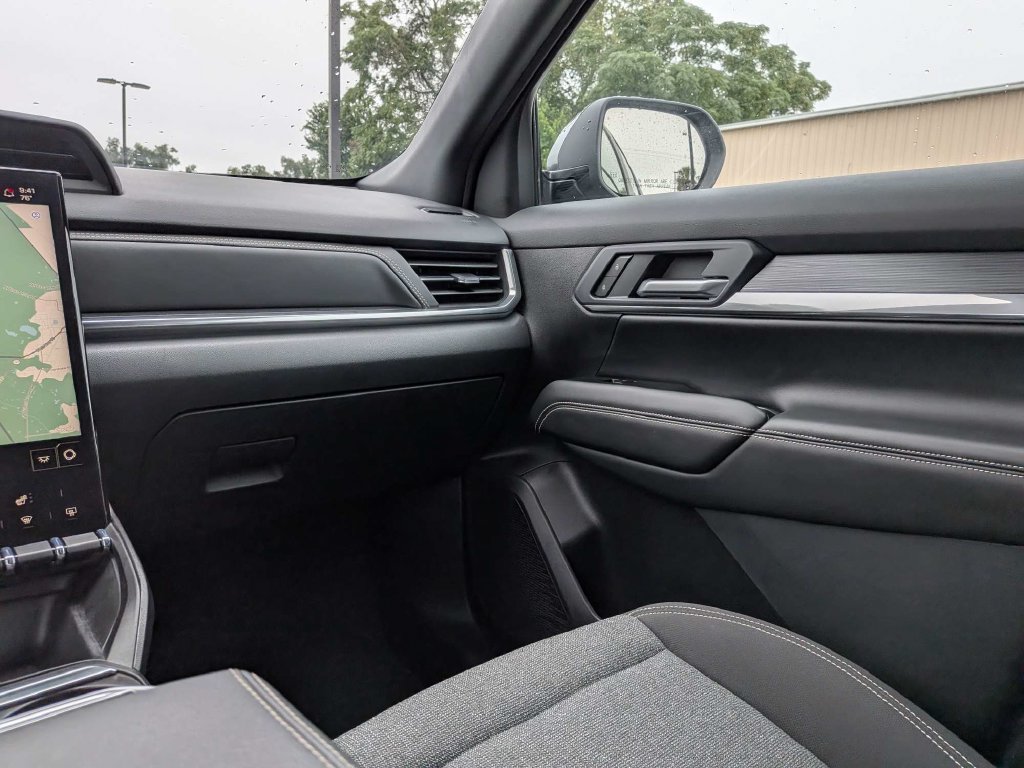 Used 2026 GMC Terrain Elevation FWD image 17