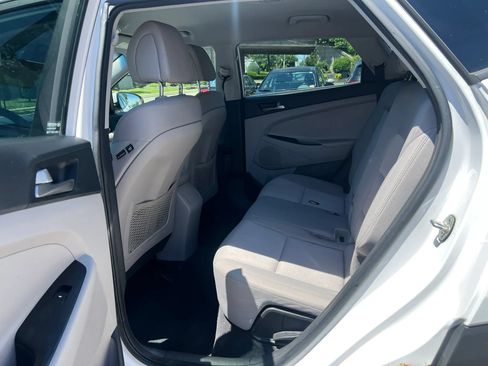 Used 2018 Hyundai Tucson SE AWD/4WD image 28