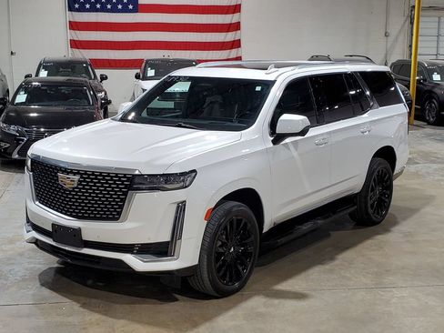 Used 2021 Cadillac Escalade Premium Luxury AWD/4WD image 49