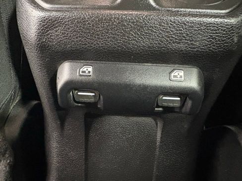 Used 2020 Jeep Wrangler Unlimited Sport S AWD/4WD image 43