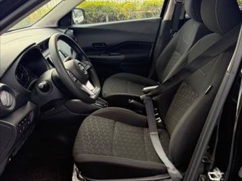 Used 2022 Nissan Kicks S FWD image 19