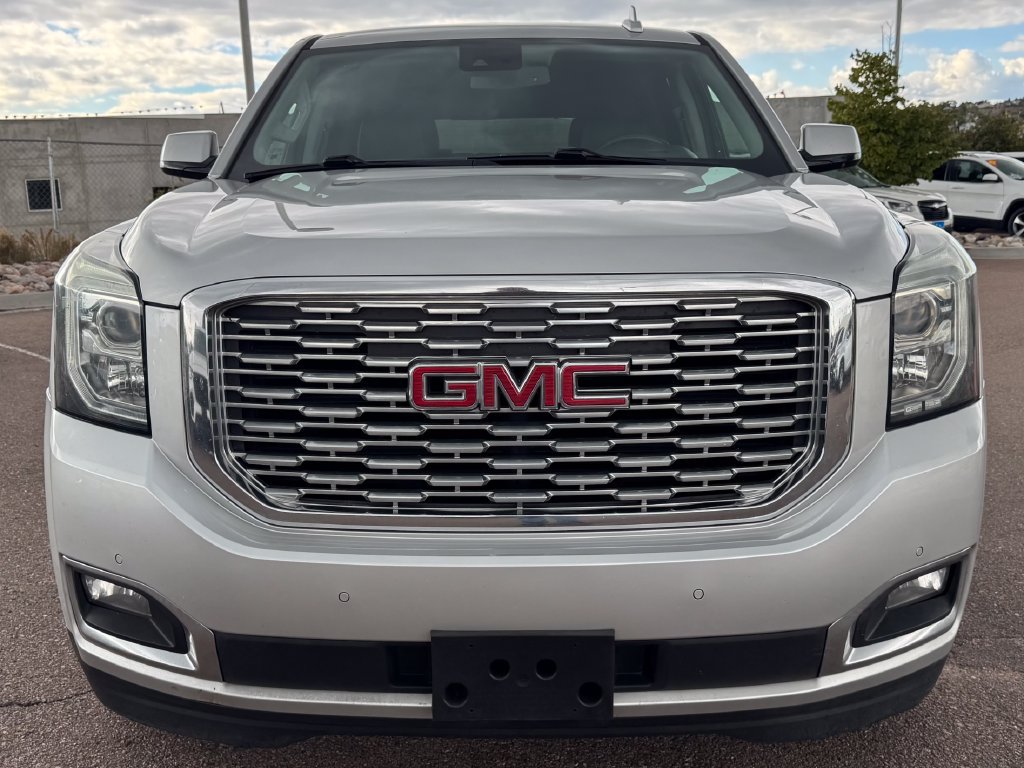 Used 2018 GMC Yukon SLT w/ HD Trailering Package AWD/4WD image 2