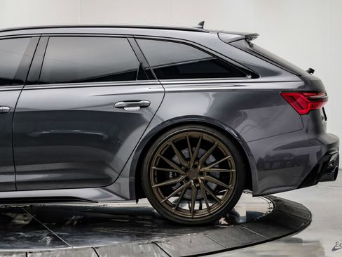 Used 2023 Audi RS 6 w/ Black Optic Package AWD/4WD image 7