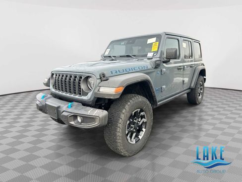 Used 2025 Jeep Wrangler Rubicon w/ Safety Group image 1