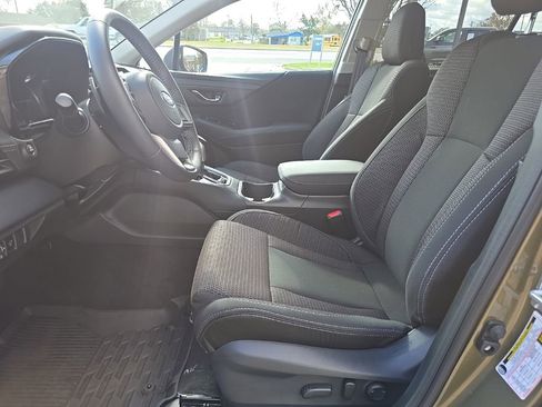 Certified 2025 Subaru Outback Premium image 7