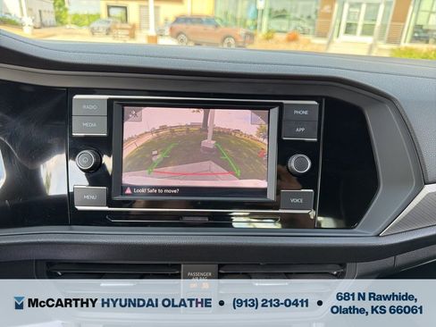 Used 2023 Volkswagen Jetta Sport FWD image 9