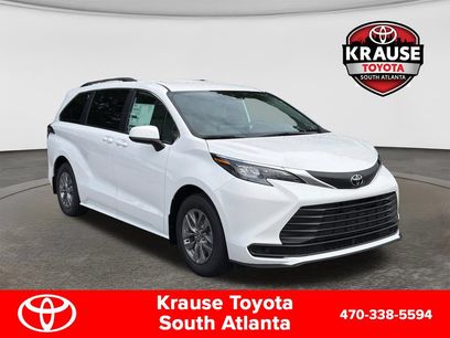New 2026 Toyota Sienna LE